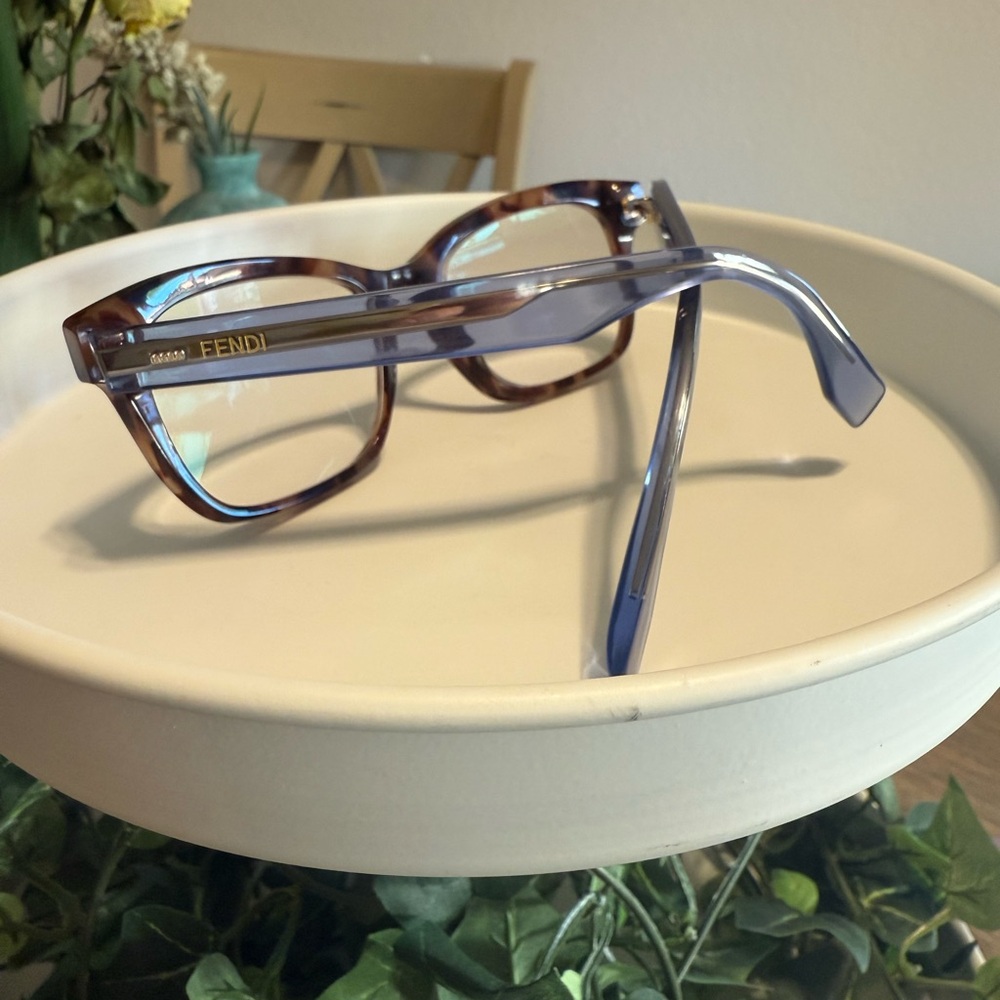 Fendi Tortoise Shell Glasses - Picture 4 of 4